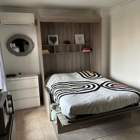 Studio Climatise Proche Port Et Plages Ла-Лонд-ле-Мор Экстерьер фото